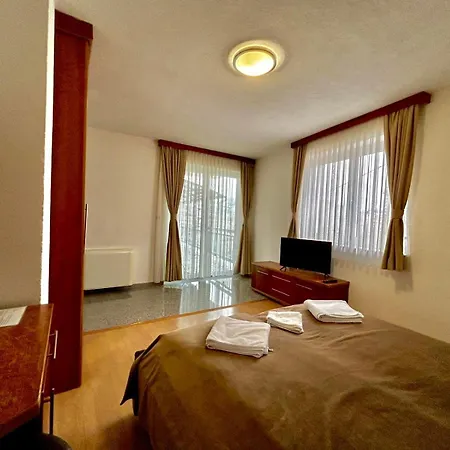 Inn Prenociste Euro-jet Coralici